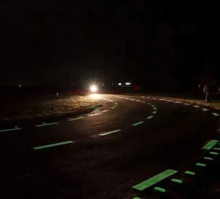 خطکشی شب تاب